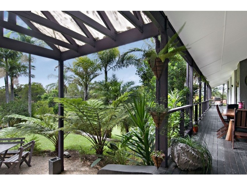 2 Lexington Drive, Little Mountain QLD 4551