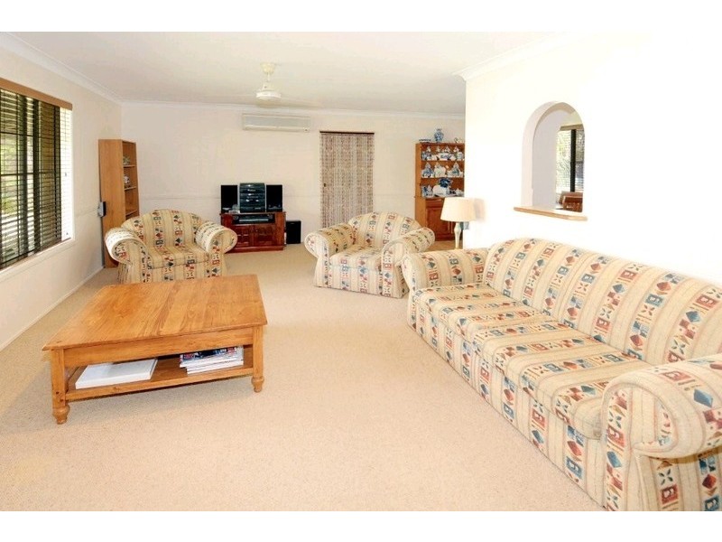 1 Kangaroo Drive, Little Mountain QLD 4551