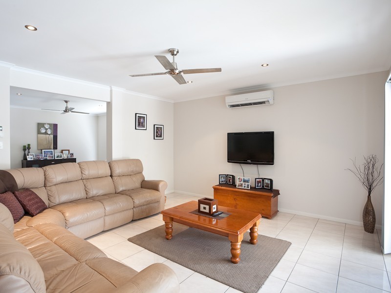 30 Undanbi Place, Pelican Waters QLD 4551