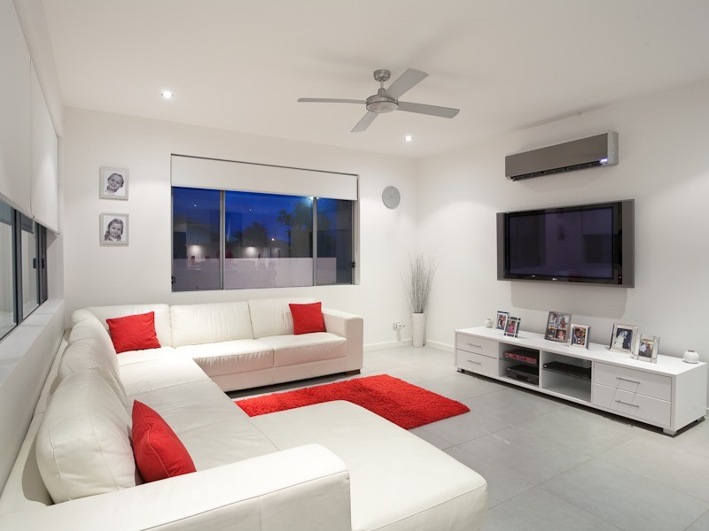 9 Outrigger Street, Wurtulla QLD 4575