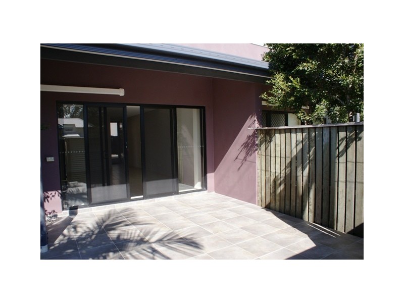 4/2 Urambi Court, Mountain Creek QLD 4557