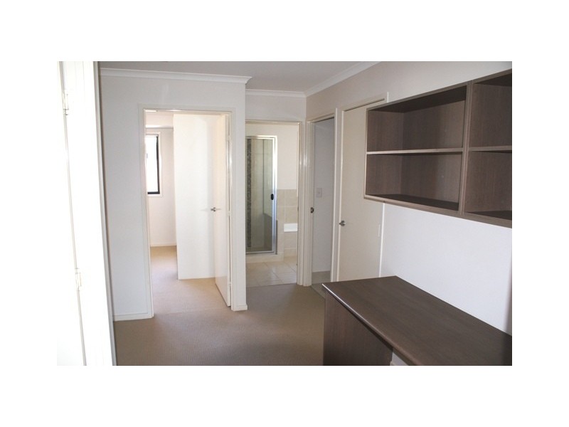 4/2 Urambi Court, Mountain Creek QLD 4557