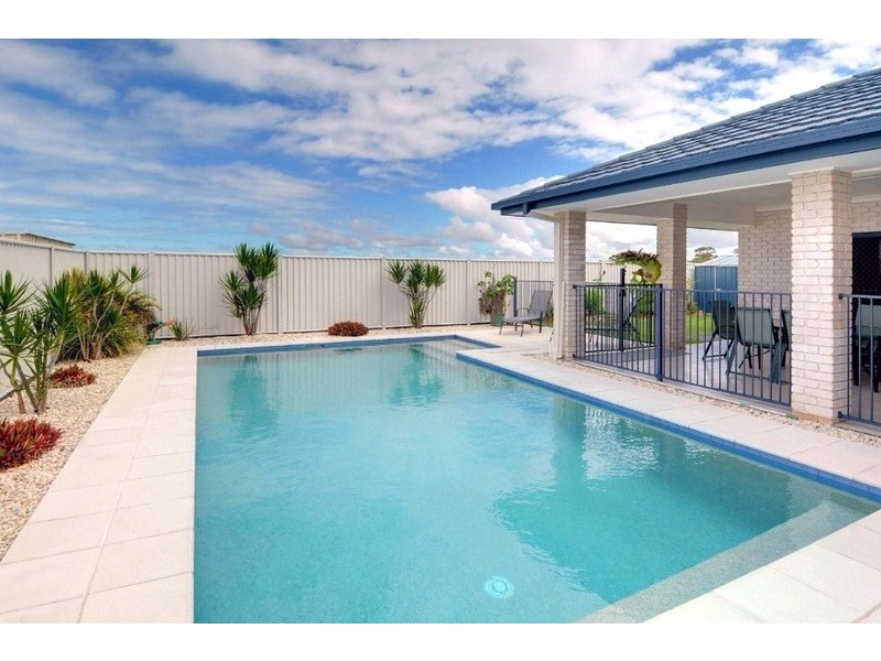 34 Pembroke Avenue, Pelican Waters QLD 4551