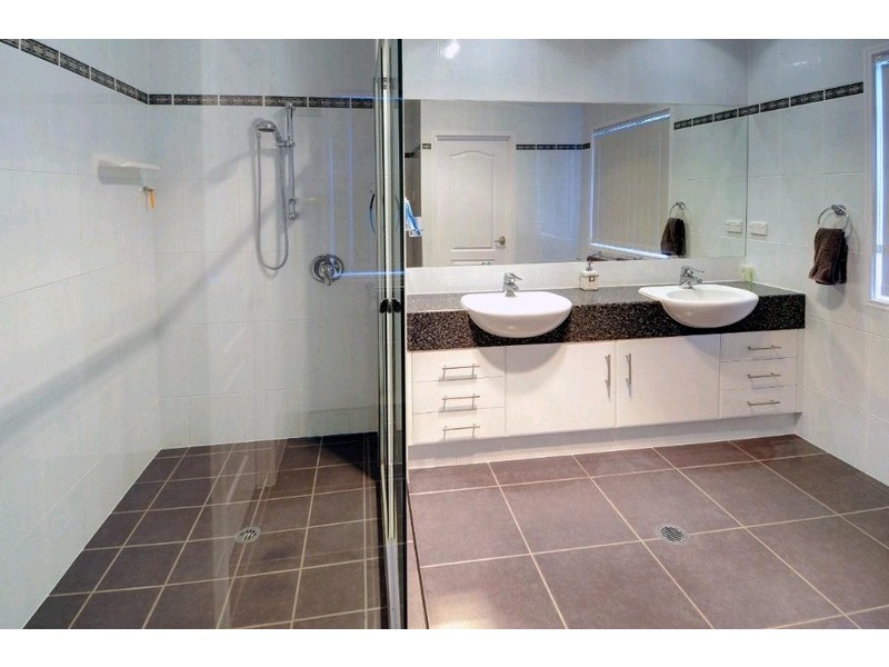 34 Pembroke Avenue, Pelican Waters QLD 4551