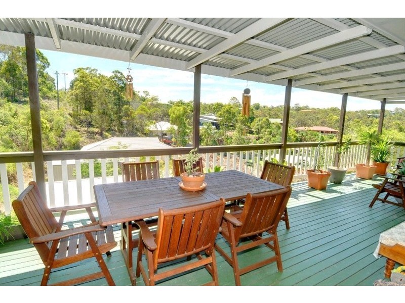 1 Stradbroke Drive, Little Mountain QLD 4551