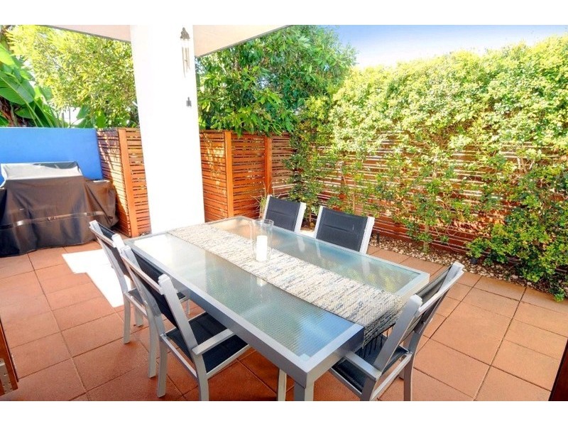 10 Sardinia Place, Kawana Island QLD 4575