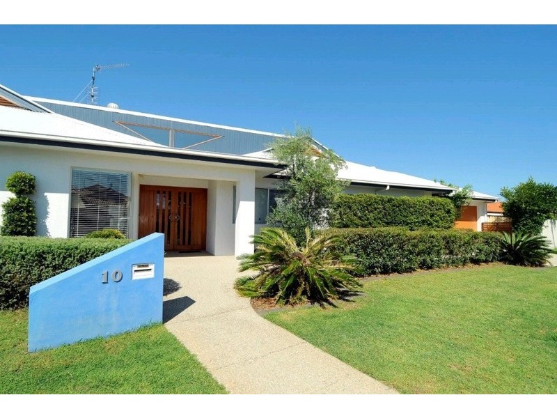 10 Sardinia Place, Kawana Island QLD 4575