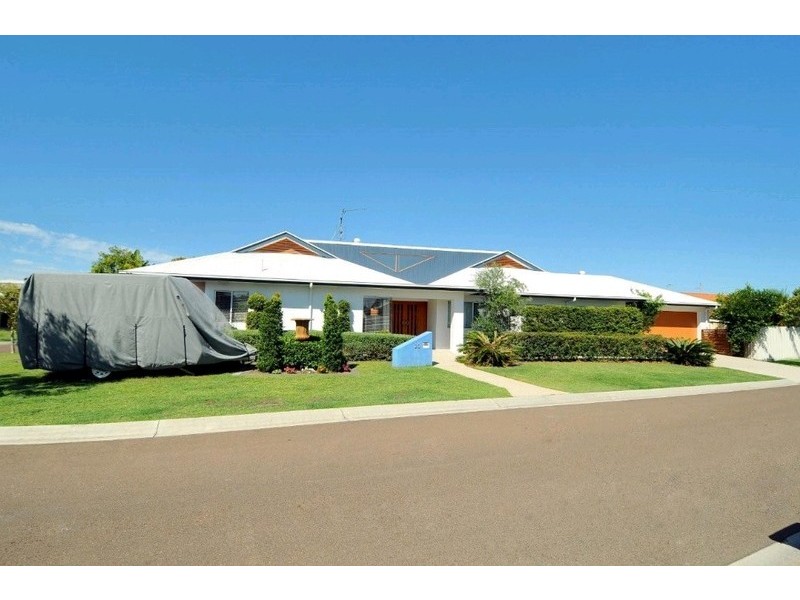 10 Sardinia Place, Kawana Island QLD 4575