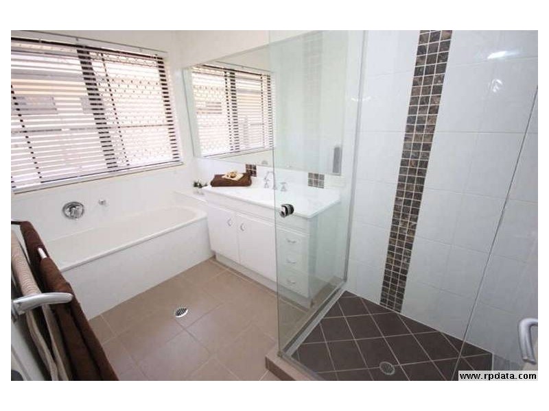 15 Figbird Crescent, Buderim QLD 4556