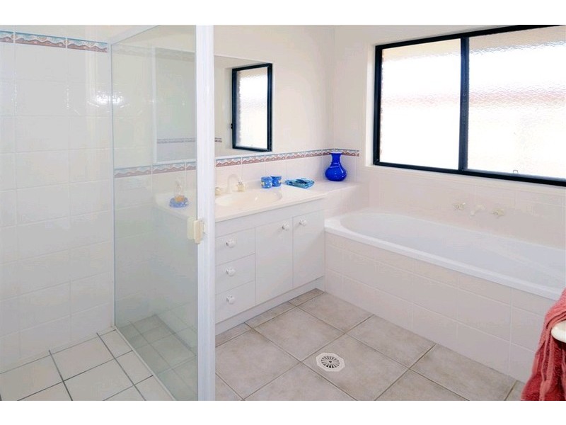 5 Primrose Place, Little Mountain QLD 4551