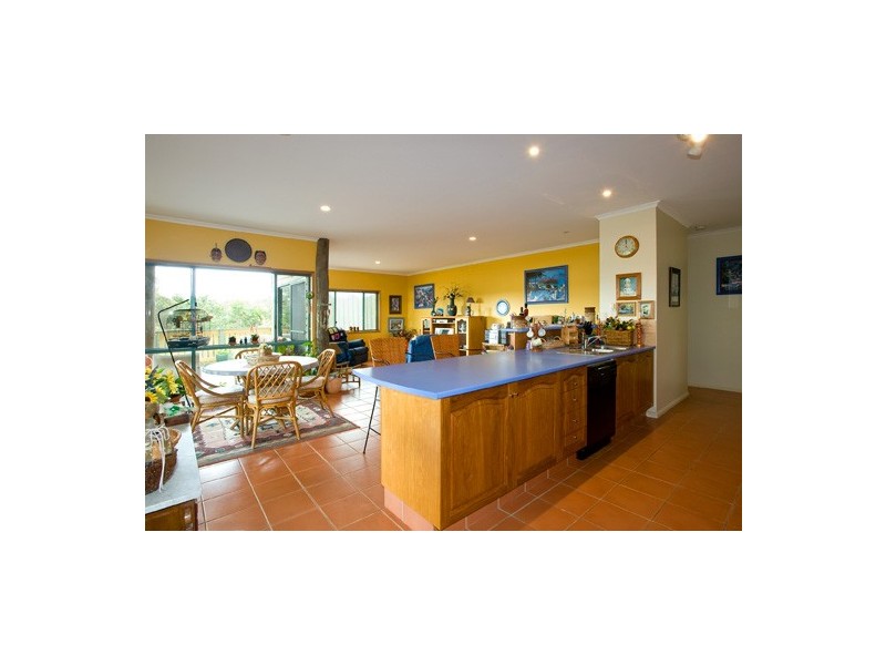 15 Highlands Hill Road, Maroochy River QLD 4561