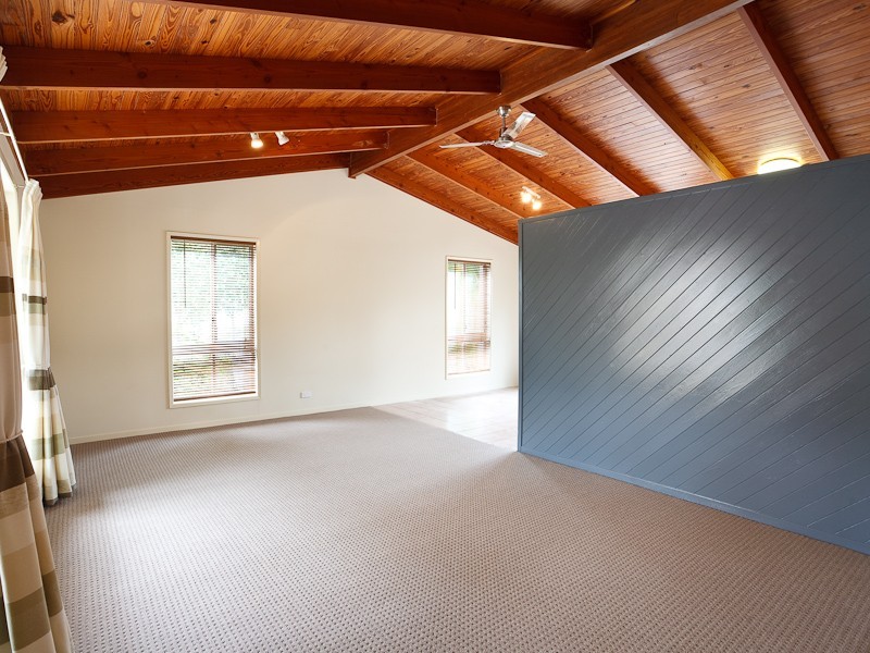 1 & 2/5 Bareena Place, Warana QLD 4575