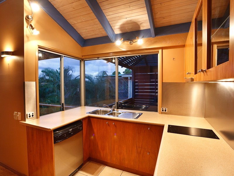 5 Yakola Parade, Alexandra Headland QLD 4572