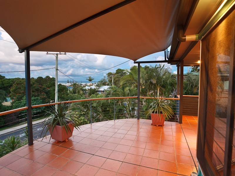 5 Yakola Parade, Alexandra Headland QLD 4572