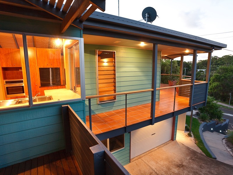 5 Yakola Parade, Alexandra Headland QLD 4572