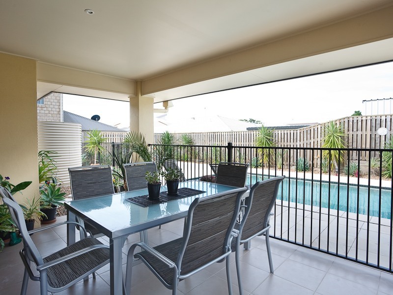 44 Liekefett Way, Little Mountain QLD 4551