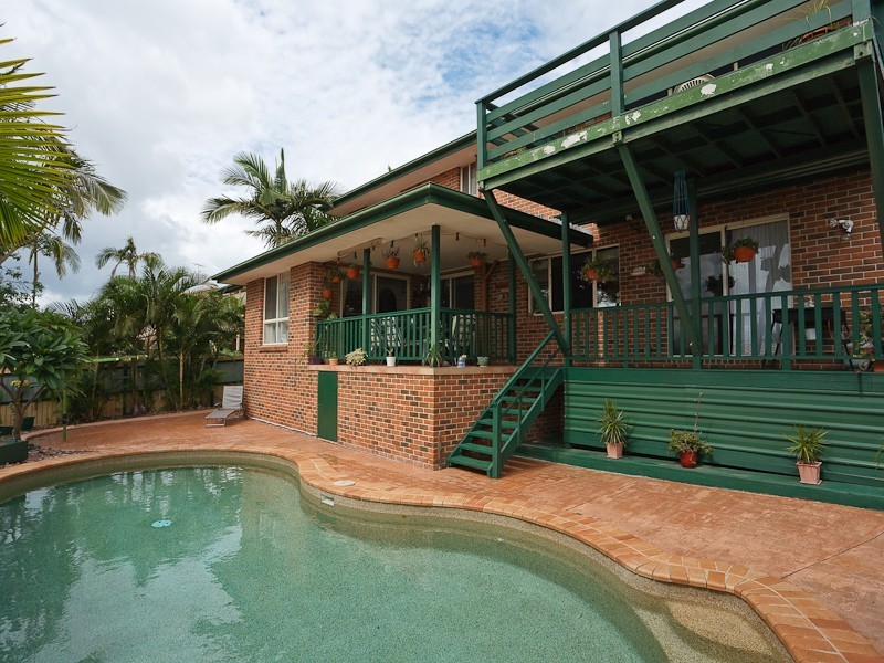 11 Blamey Street, Battery Hill QLD 4551