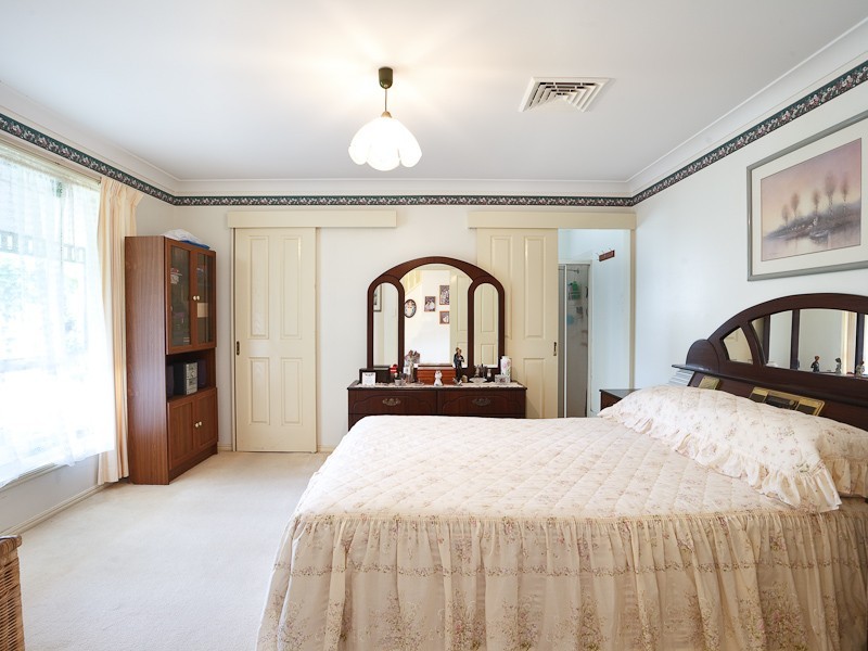 11 Blamey Street, Battery Hill QLD 4551