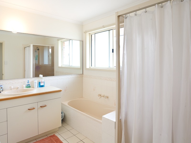 11 Blamey Street, Battery Hill QLD 4551