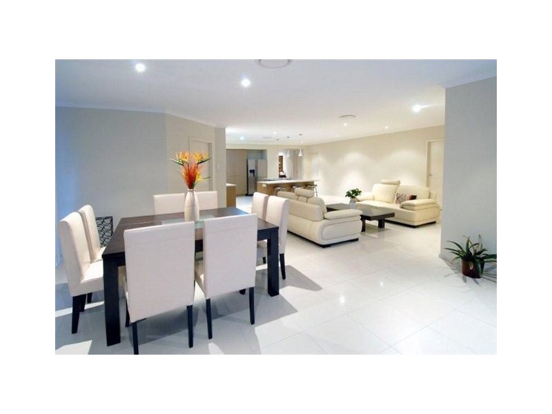 37 Turnbury Street, Little Mountain QLD 4551