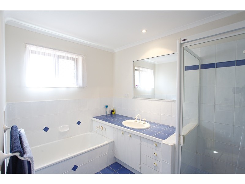 6 Murrindi Street, Minyama QLD 4575