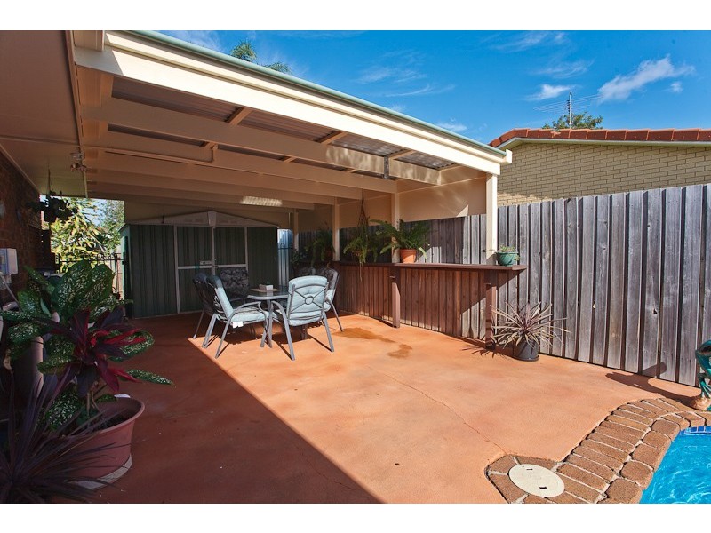 6 Murrindi Street, Minyama QLD 4575