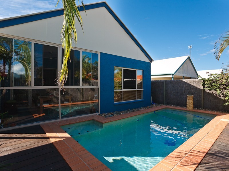 27 Samson Circuit, Caloundra QLD 4551