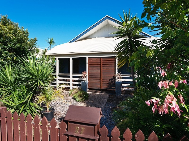 27 Samson Circuit, Caloundra QLD 4551