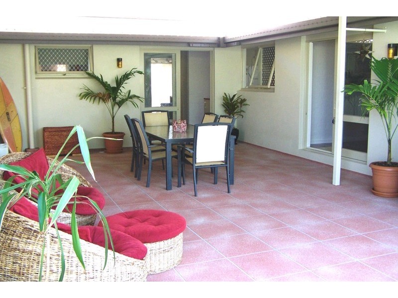 20 Maryann Street, Caloundra QLD 4551