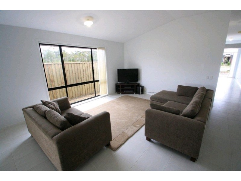 47 Liekefett Way, Little Mountain QLD 4551