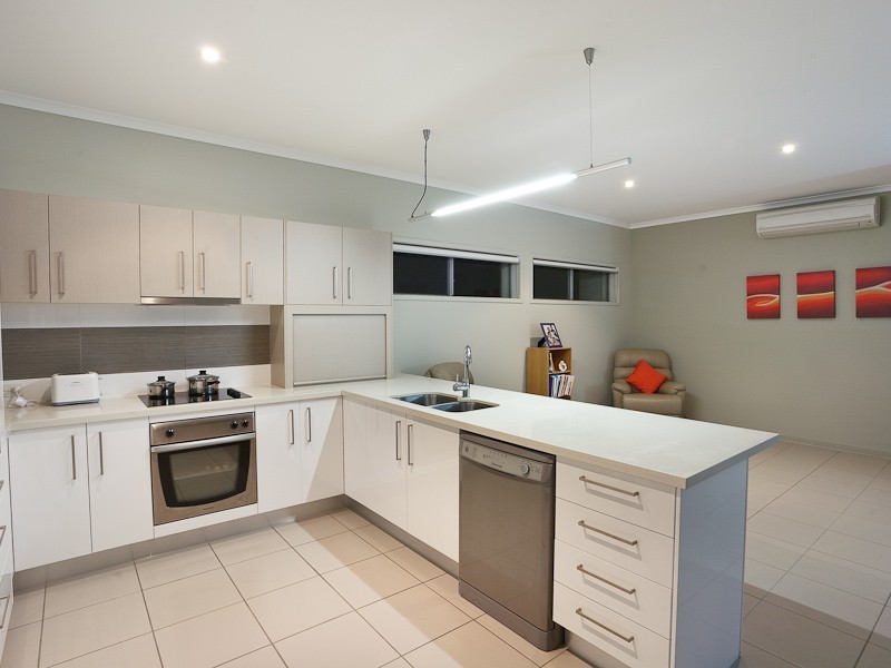 3 Ballinger Place, Pelican Waters QLD 4551