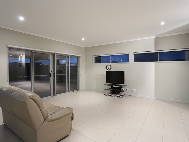 3 Ballinger Place, Pelican Waters QLD 4551