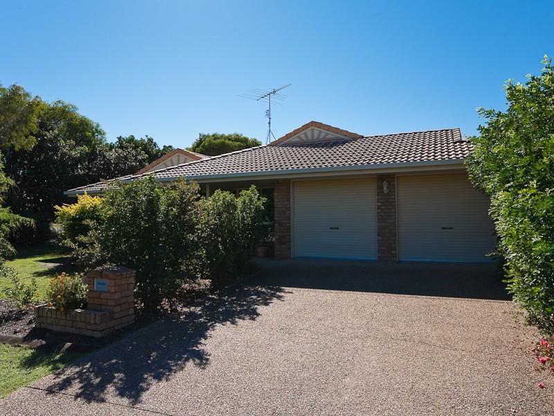 27 Sir Joseph Banks Drive, Golden Beach QLD 4551