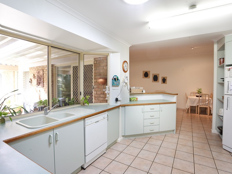 27 Sir Joseph Banks Drive, Golden Beach QLD 4551