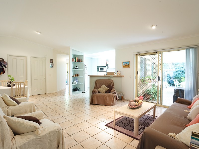 27 Sir Joseph Banks Drive, Golden Beach QLD 4551