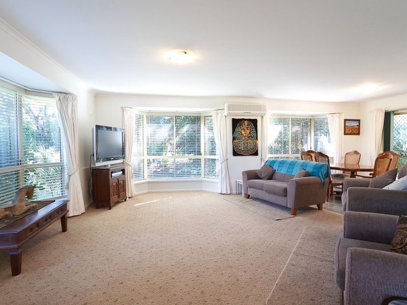 27 Sir Joseph Banks Drive, Golden Beach QLD 4551