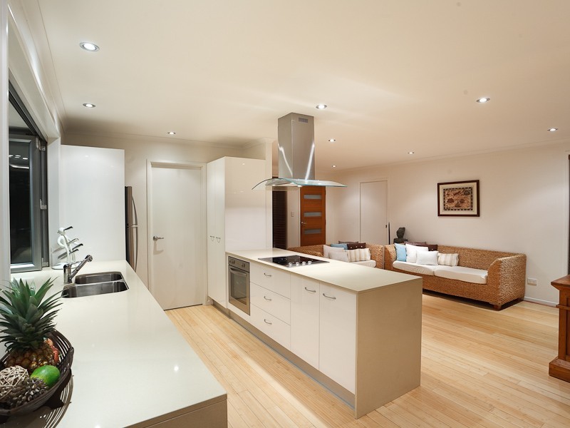 12 Beausang Street, Caloundra QLD 4551