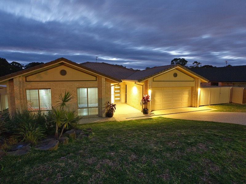 5 Cullen Drive, Little Mountain QLD 4551