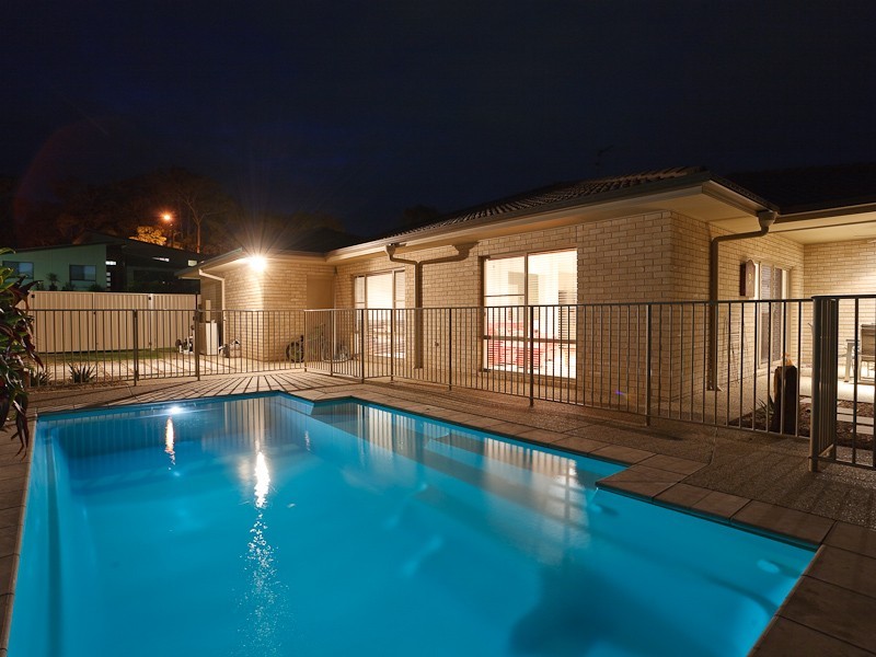 5 Cullen Drive, Little Mountain QLD 4551