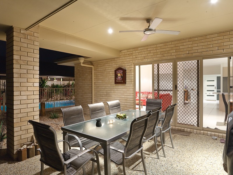 5 Cullen Drive, Little Mountain QLD 4551