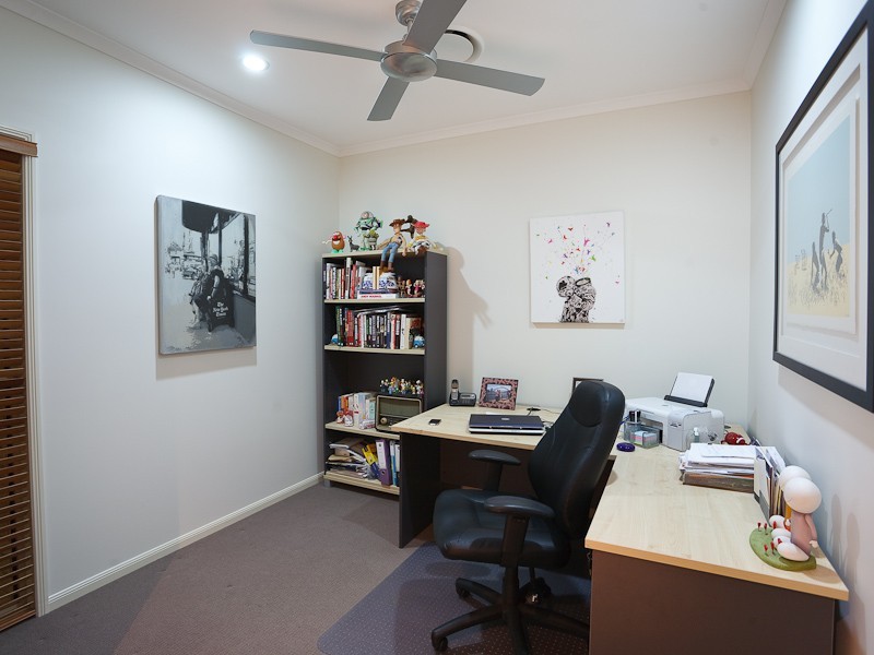 5 Cullen Drive, Little Mountain QLD 4551