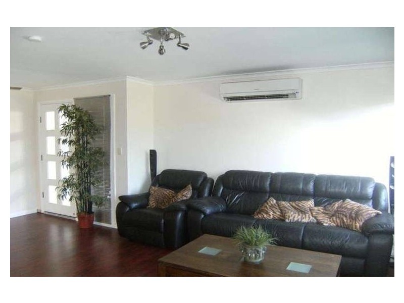 21 Browning Boulevard, Battery Hill QLD 4551