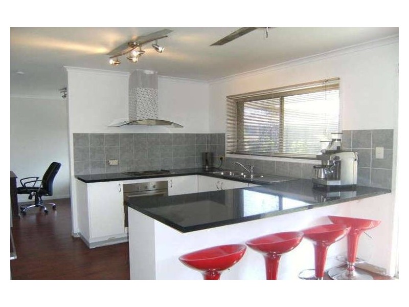 21 Browning Boulevard, Battery Hill QLD 4551