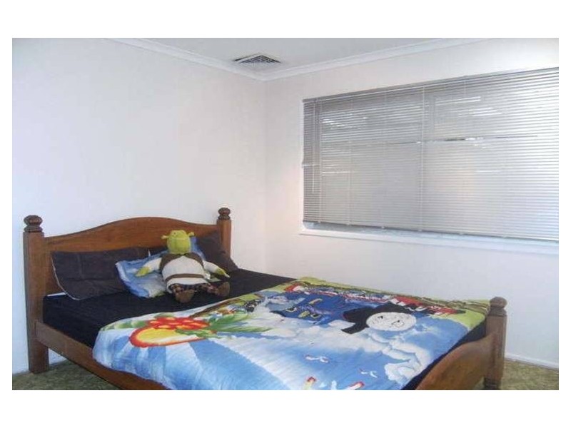 21 Browning Boulevard, Battery Hill QLD 4551