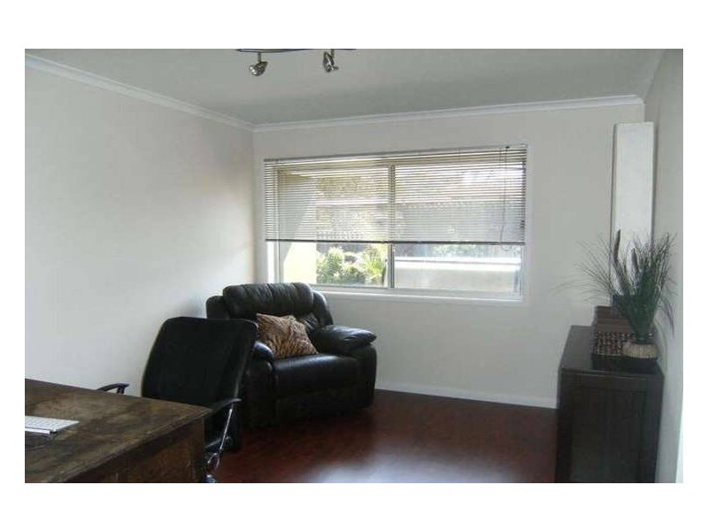 21 Browning Boulevard, Battery Hill QLD 4551