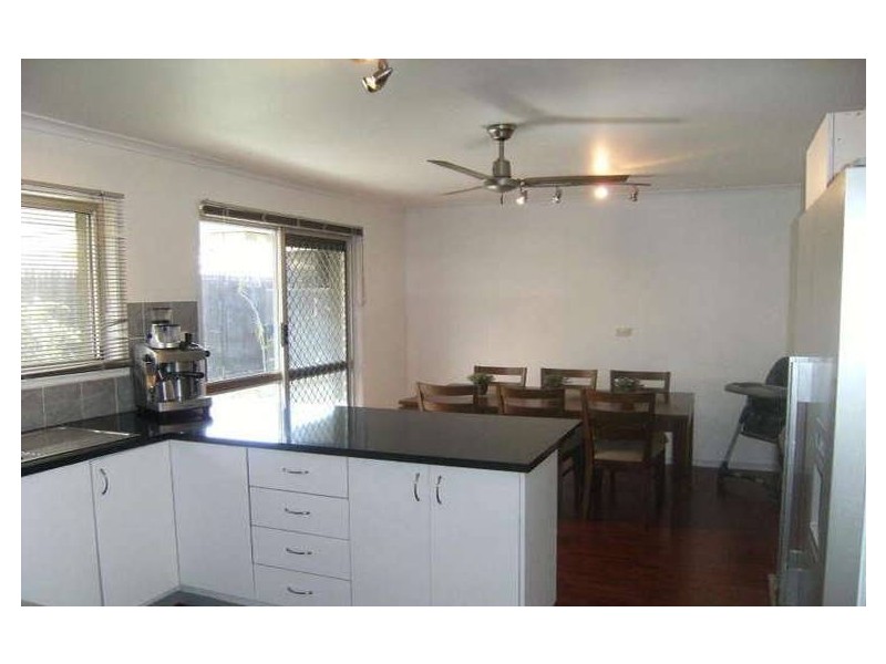 21 Browning Boulevard, Battery Hill QLD 4551