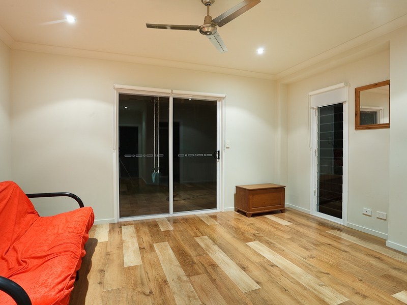 6 Mornington Court, Little Mountain QLD 4551