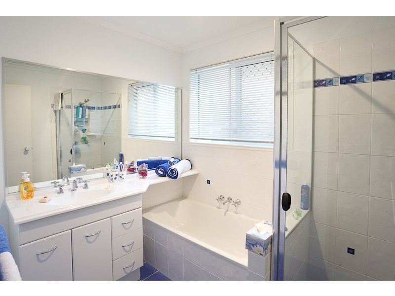 14 Discovery Drive, Little Mountain QLD 4551