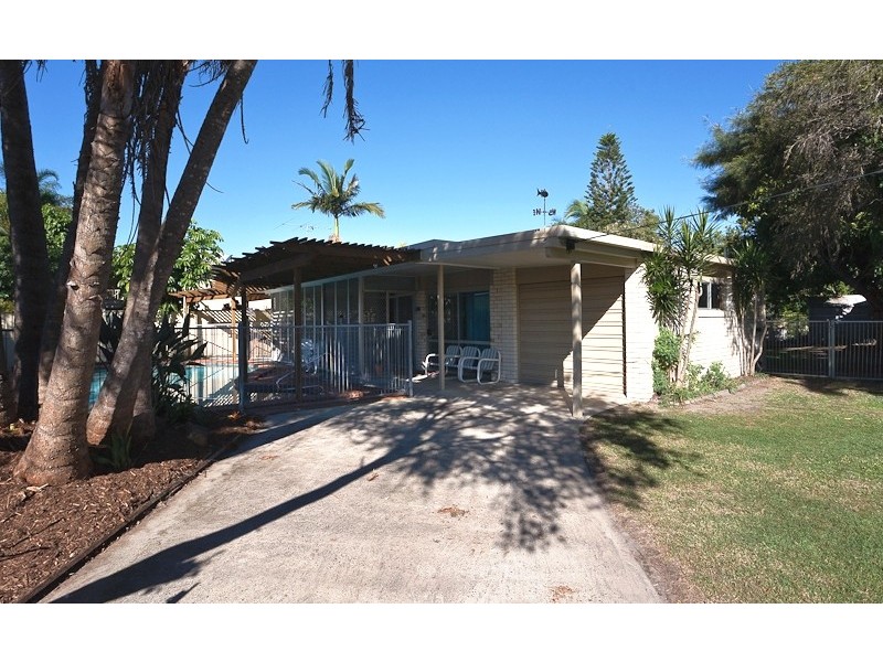 11 Montgomery Crescent, Golden Beach QLD 4551