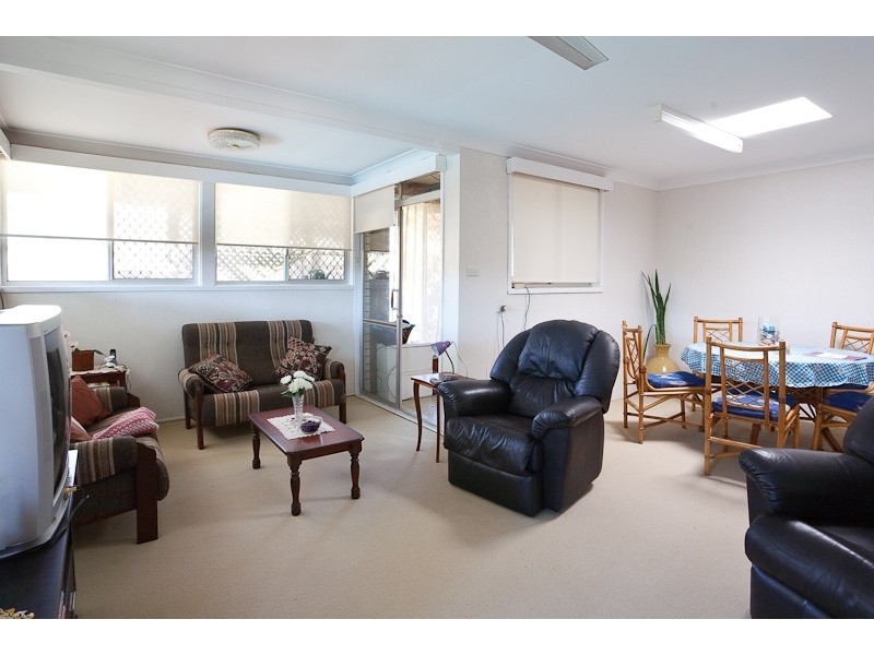 11 Montgomery Crescent, Golden Beach QLD 4551